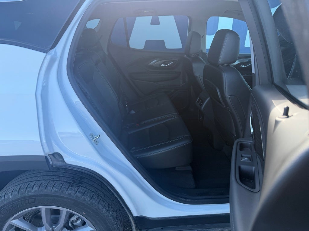 2024 GMC Terrain AWD SLT